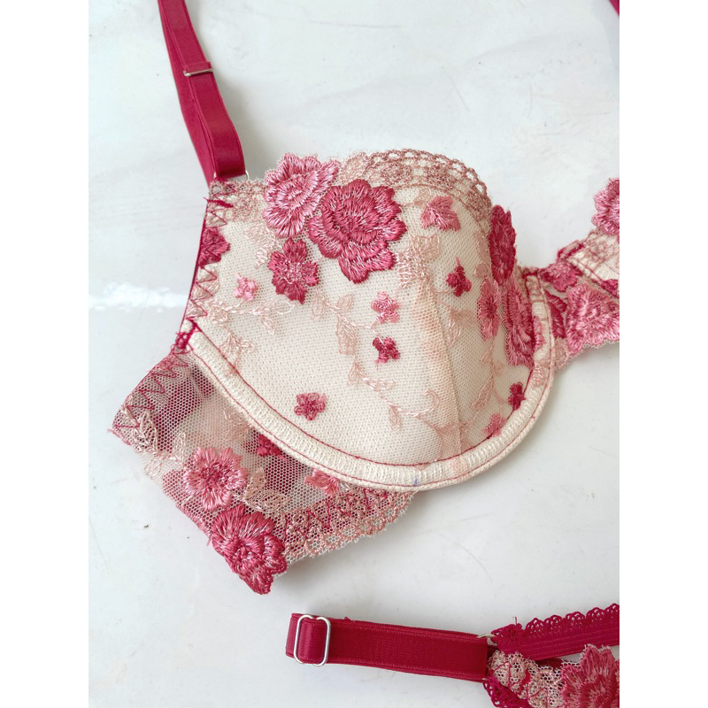 [ĐỖ QUYÊN] BỘ ĐỒ LÓT THÊU HOA REN NHẬT CÓ GỌNG CÓ MÚT | BigBuy360 - bigbuy360.vn