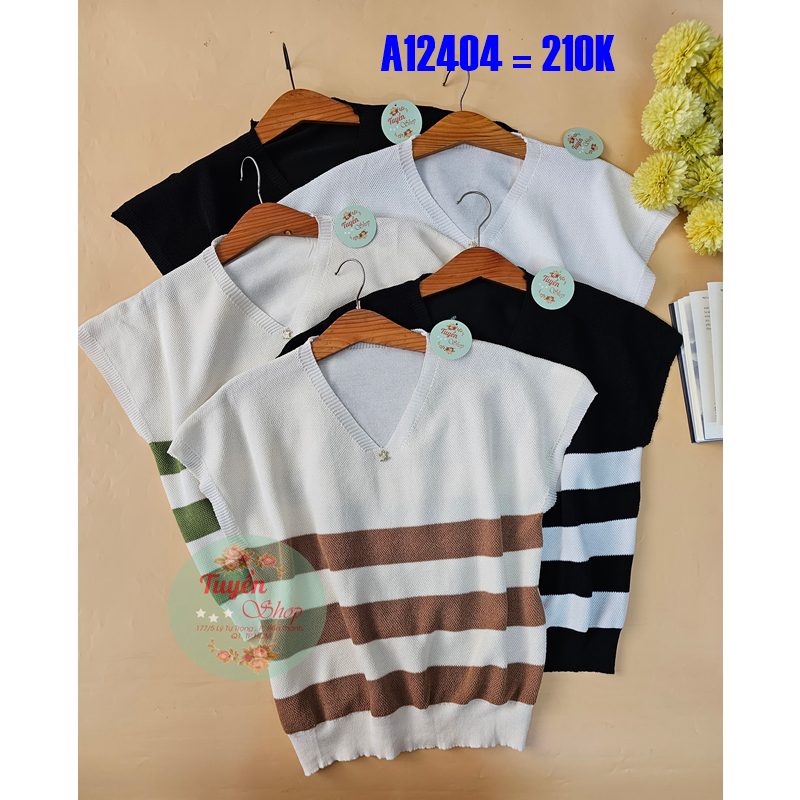 Áo len kẻ cổ V tay liền