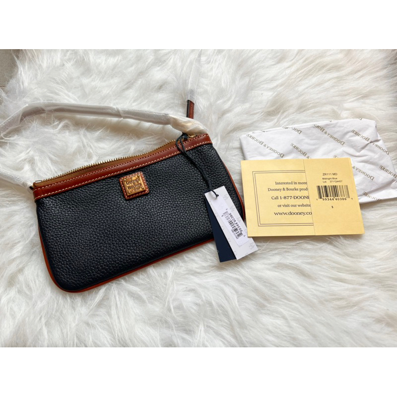 Túi kẹp nách nữ Dooney&Bourke