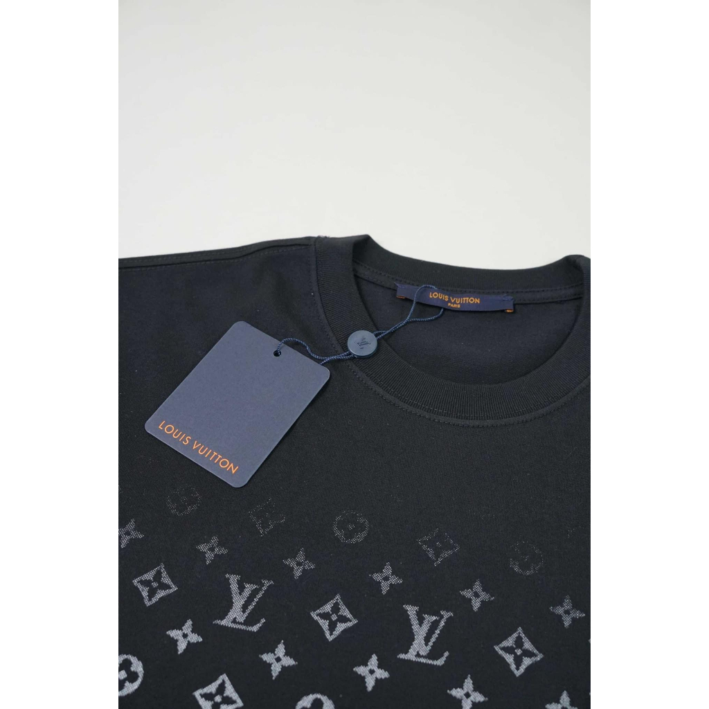 Áo thun LV Monogram Gradient loại Best - Chất 100% cotton