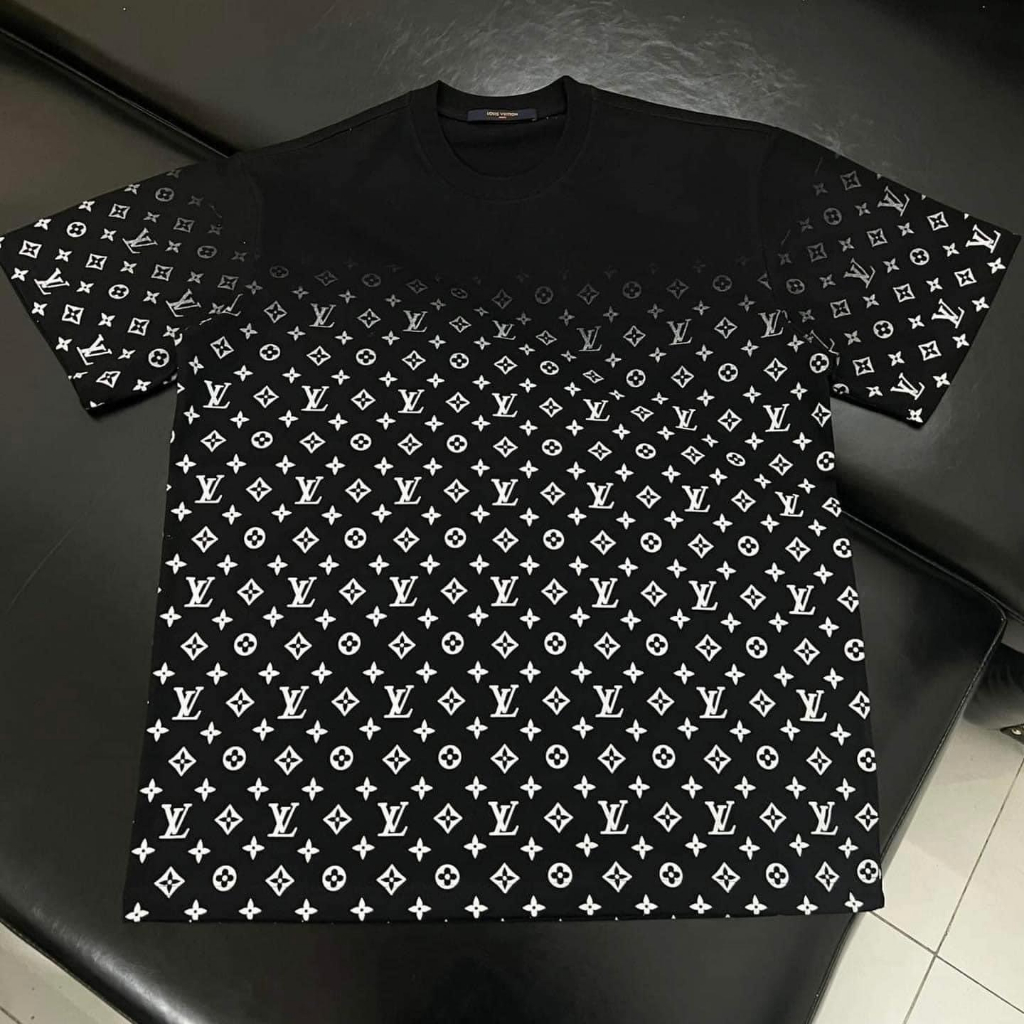Áo thun LV Monogram Gradient loại Best - Chất 100% cotton