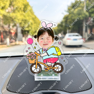 Mô hình standee lắc đầu chạy pin ghép mặt theo yêu cầu trang trí ô tô chibi cute Ladagift làm quà tặng, trang trí