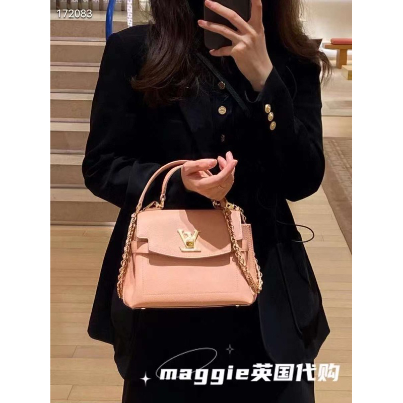 Túi Xách Lou.Is Vui.Ttion Loôk Me Size 25cm Màu Hồng