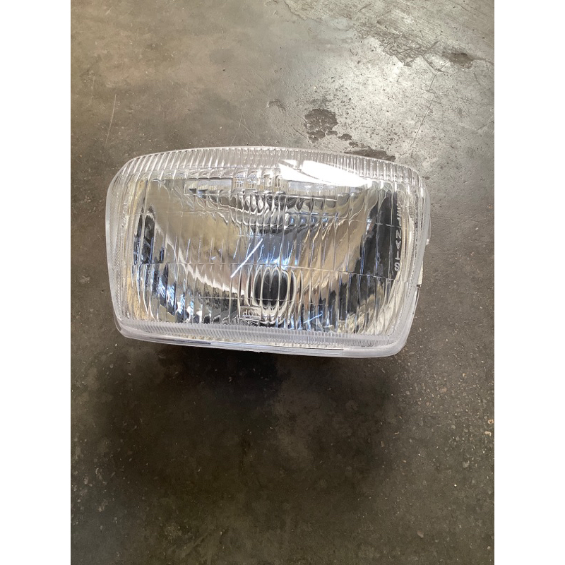 Pha đèn  ,choá đèn của xe Dream hàng loại thường và hàng Đài Loan