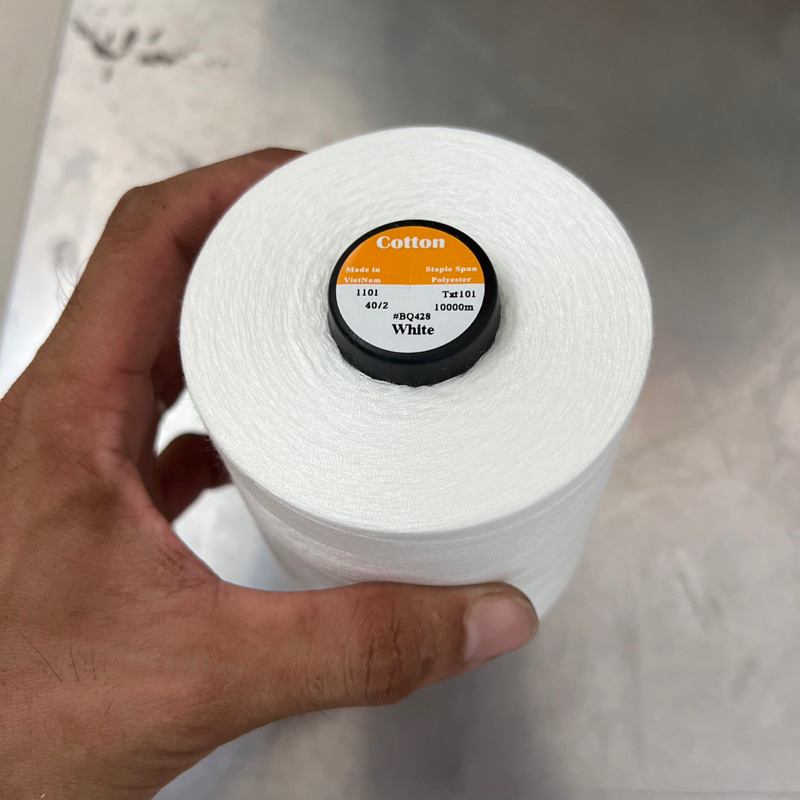 Chỉ may trắng đen 40/2 hàng cty may chính được, cuộn siêu lớn 10.000 mét/ cuộn