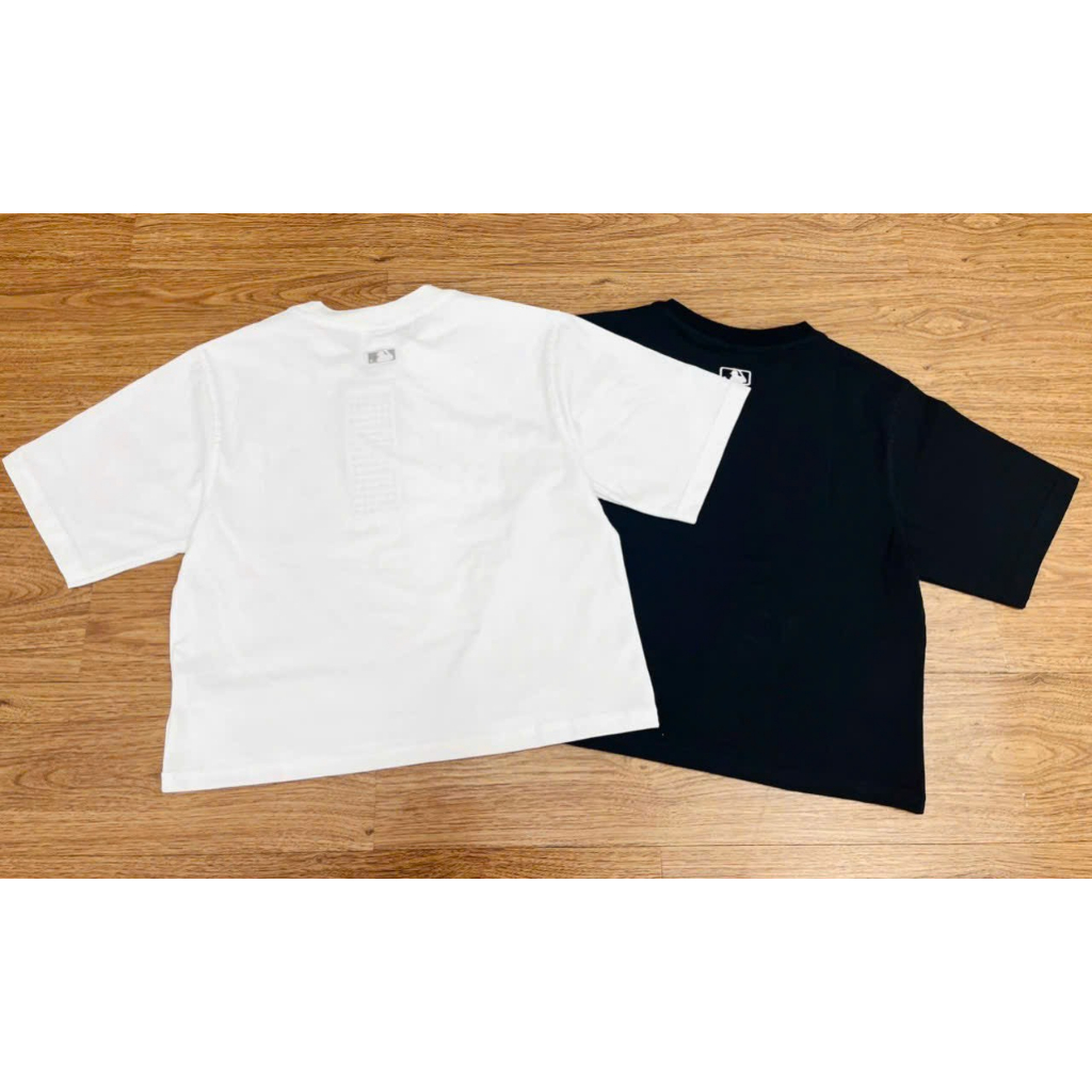 Áo Croptop Nữ MLB NY 2 Màu Đen Trắng Hàng Xuất Dư Đầy Đủ Tag Mag