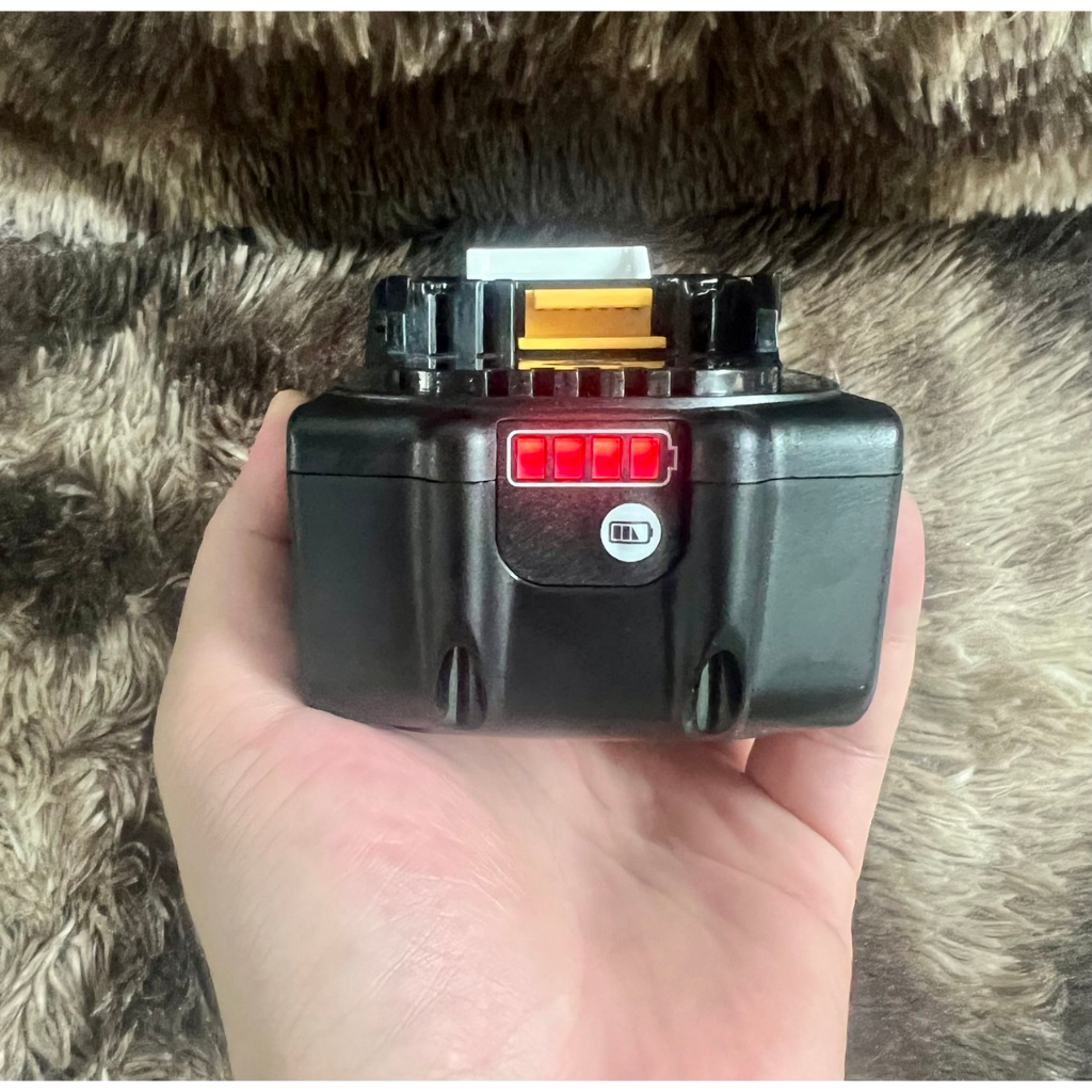 Pin đóng zin Makita 18V, mạch zin , vỏ zin, có Led báo pin chính hãng.BN.