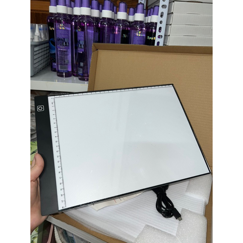 Đèn A4 làm tranh đính đá