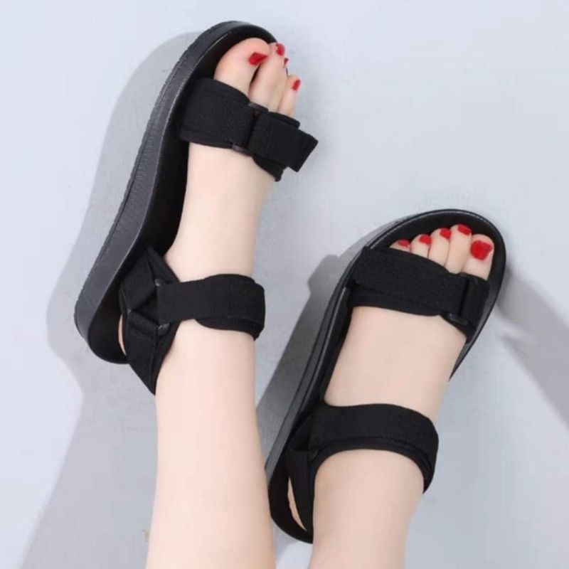 Giày sandan mủ chiến binh quai dán