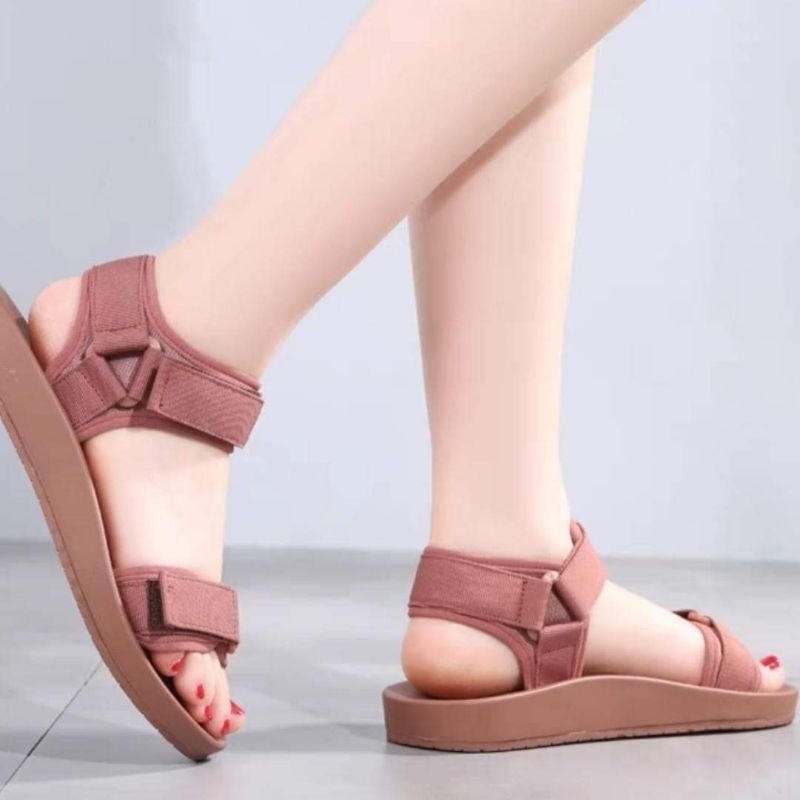 Giày sandan mủ chiến binh quai dán