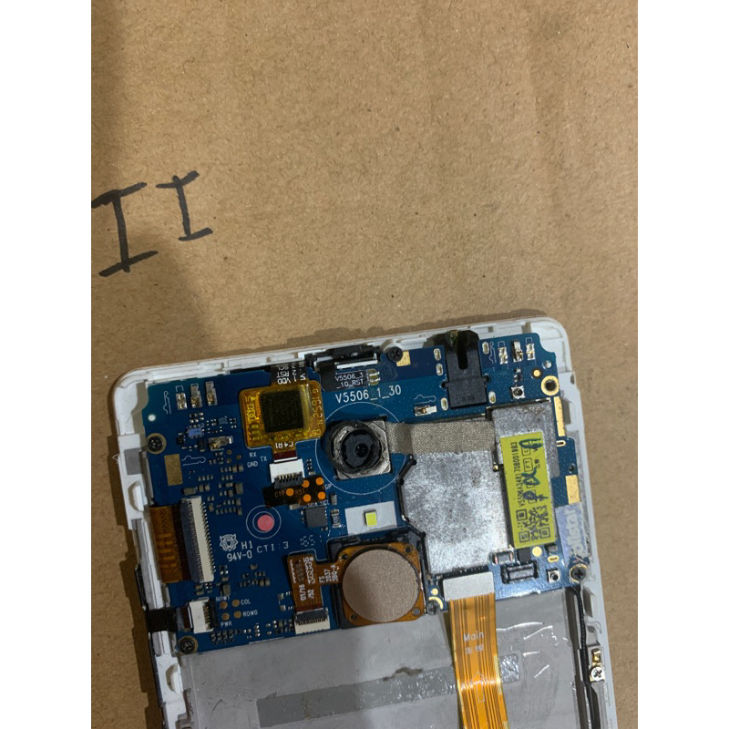 main sống MOBIISTAR PRIME X1
