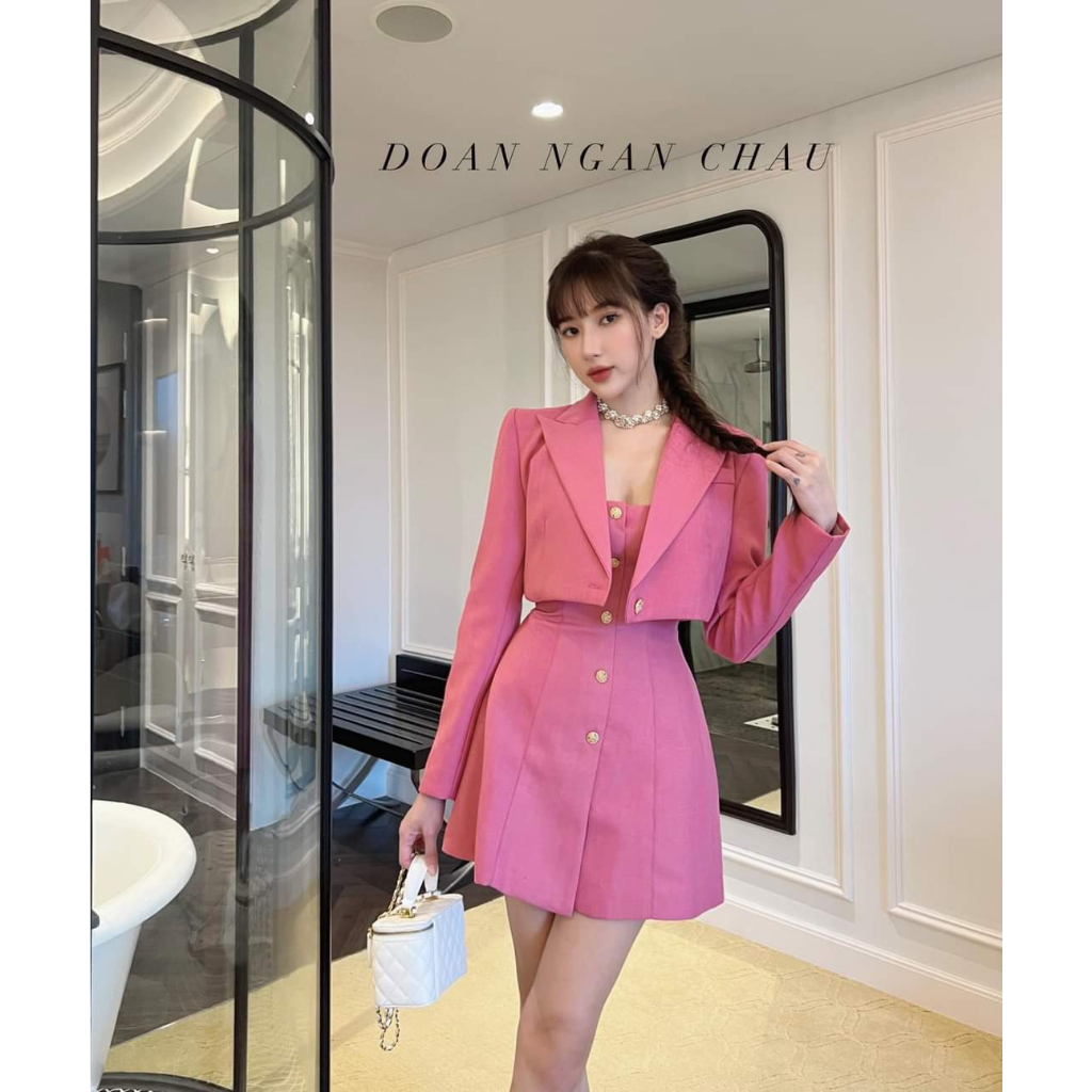 SIÊU PHẨM ĐẦM ĐÍNH NÚT KÈM ÁO KHOÁC VEST XỊN XÒ THIẾT KẾ TRẺ TRUNG NỮ TÍNH