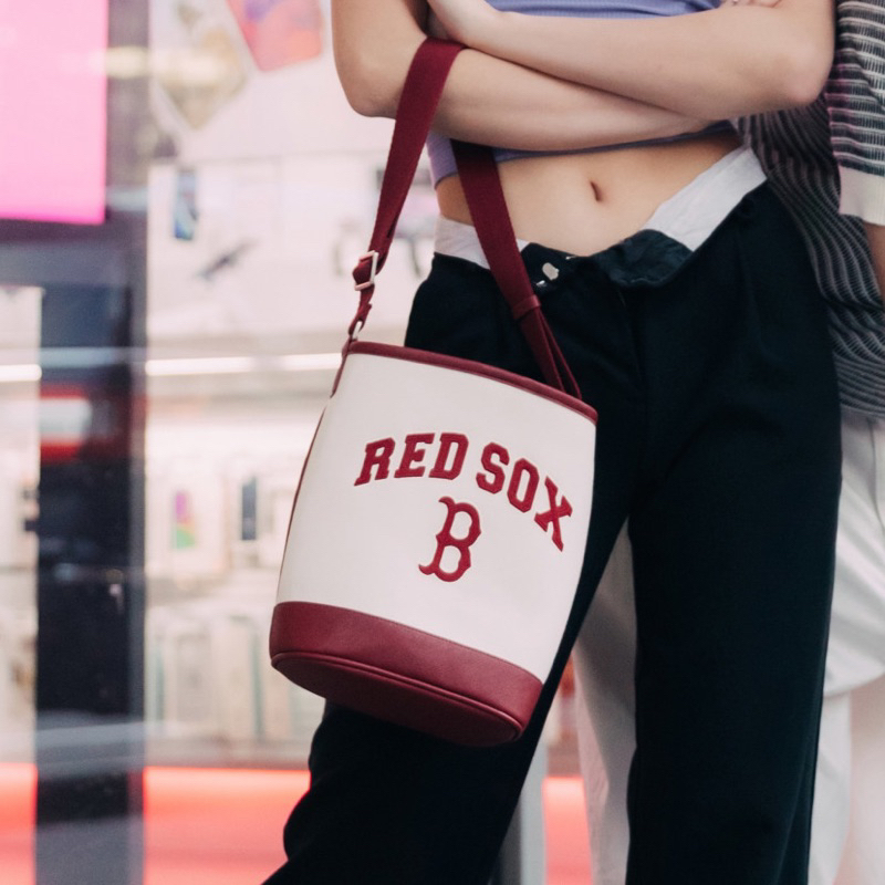 Túi bucket MLB Newyork Yankees ss23