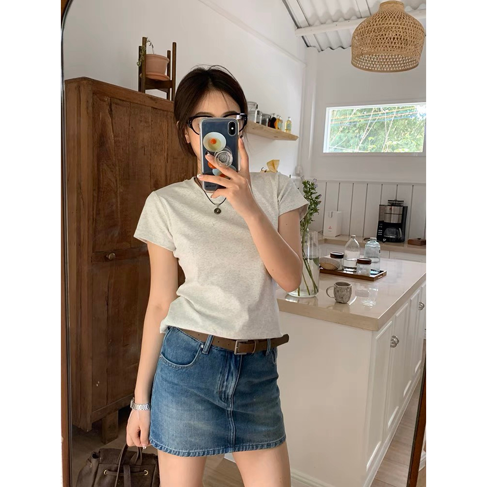 Áo thun baby tee nữ trơn form ôm chất liệu cotton co dãn 4 chiều 100% Kimee MA044