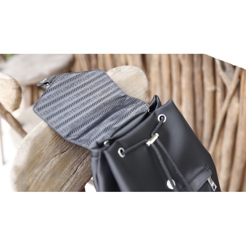 Balo nữ thời trang Pra.da  sz26*30cm đen vài dù thấm nước fullbox nam châm 2 lớp nguyên seal