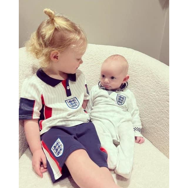 Bộ cộc tay cổ bẻ cho bé trai bé gái siêu đẹp siêu chất mã 148