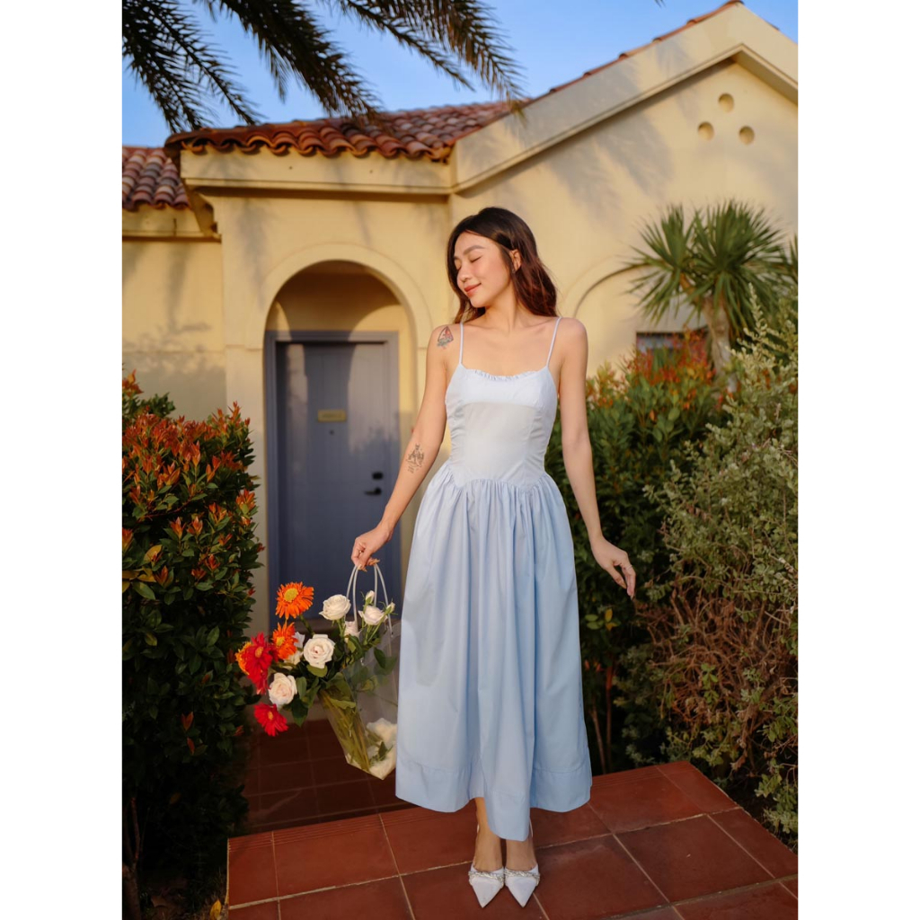 Đầm dây midi tùng nhún thời trang GAGO màu xanh baby GG4364