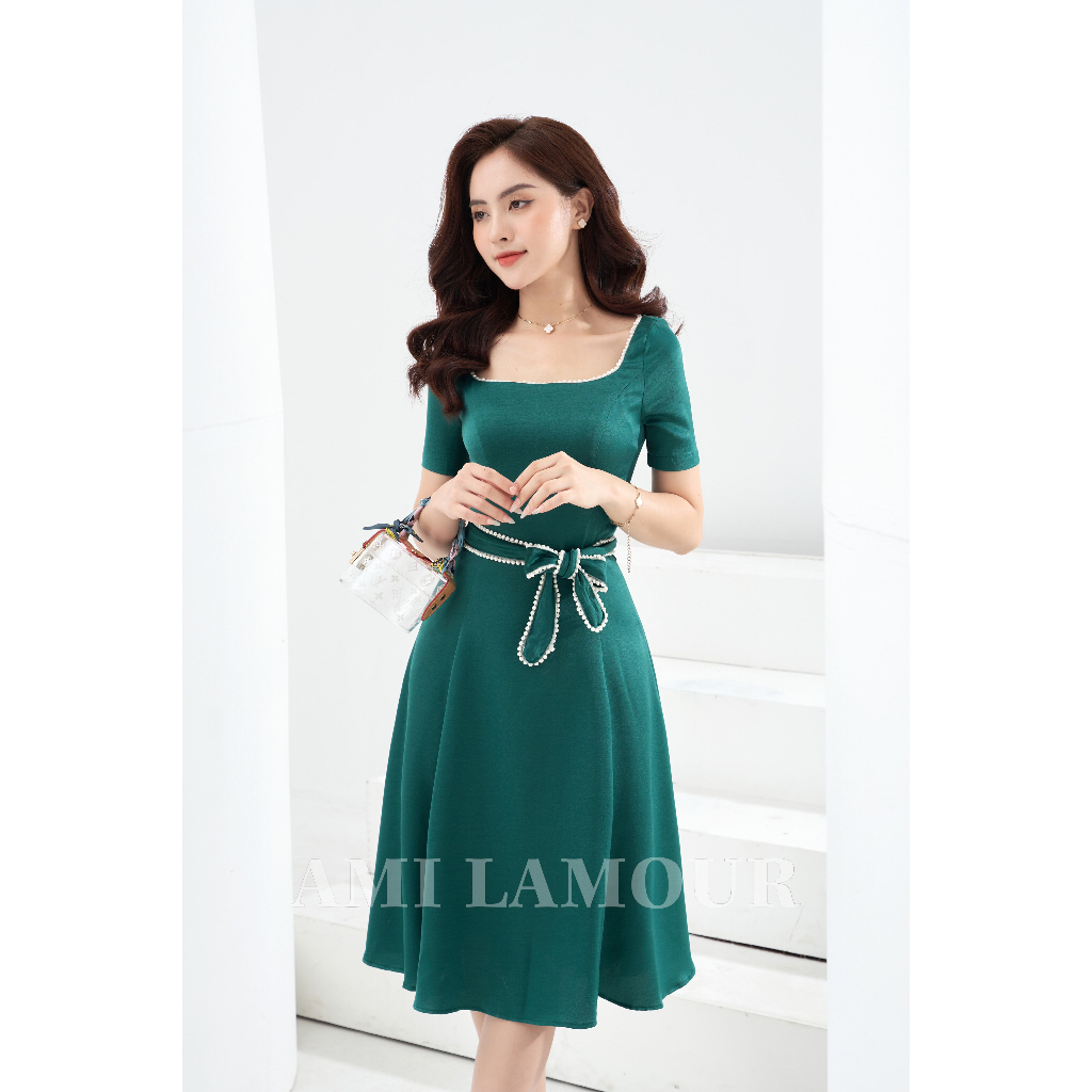 Váy cổ vuông thanh lịch AmiLamour, váy Kiama 2 màu tôn đa kèm đai rời