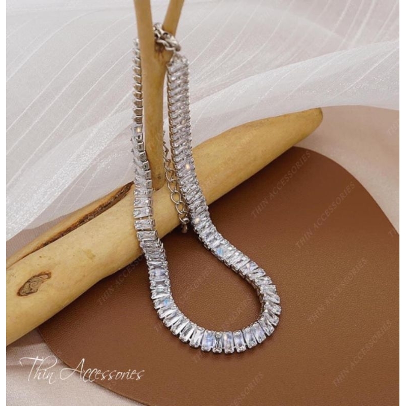 VÒNG CỔ ĐÁ SANG CHÃNH