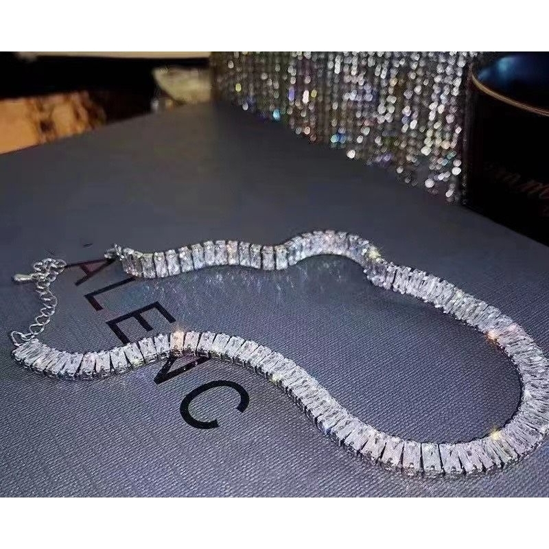 VÒNG CỔ ĐÁ SANG CHÃNH