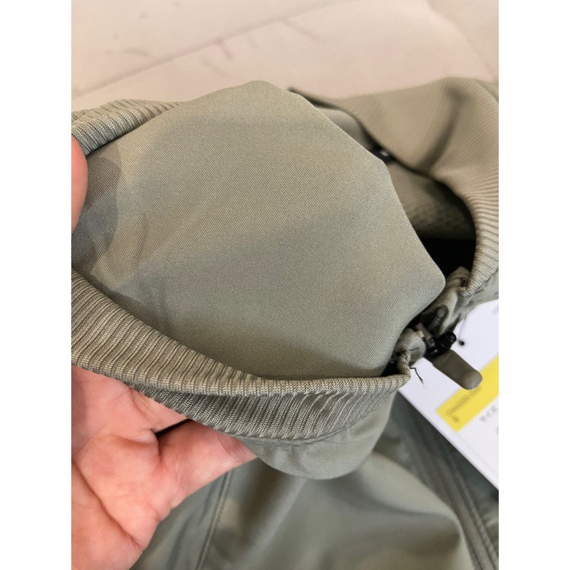 Áo khoác dù Nike siêu nhẹ