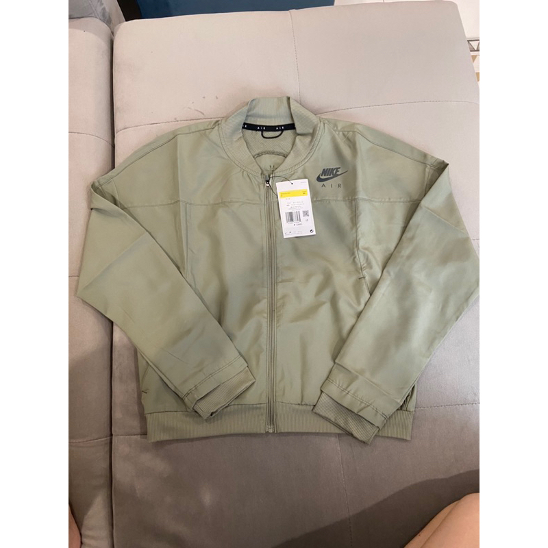 Áo khoác dù Nike siêu nhẹ