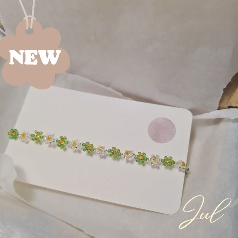 Nhẫn và vòng tay hoa hạt cườm lấy cảm hứng từ bức tranh The water lily pond