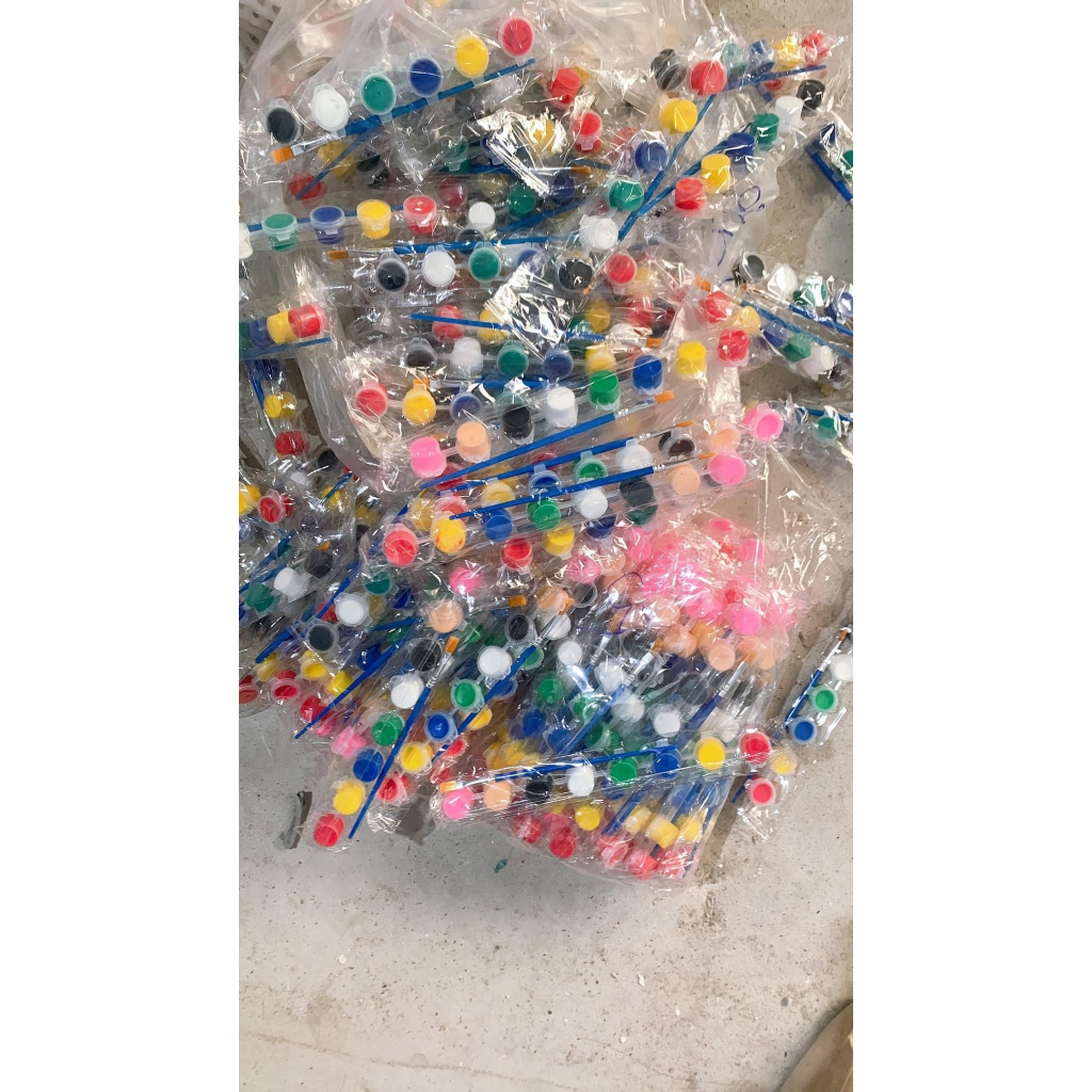 Bộ 8 hộp màu acrylic kèm 01 bút lông thích hợp tô tượng tô tranh, vẽ búp bê, vẽ giày, áo, DIY