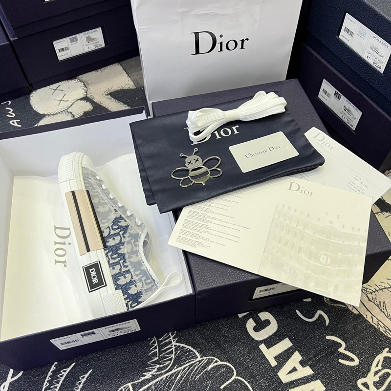 Giày Dio B23 Đế Thơm màu cơ bản Chất Lượng cao