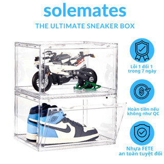 Hộp đựng giày trong suốt cao cấp Sneaker Box Solemates cửa mở ngang nam châm, kích thước 36*28*22cm
