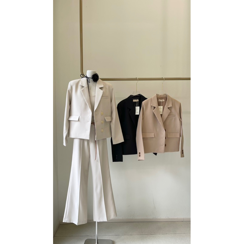 Blazer dáng ngắn