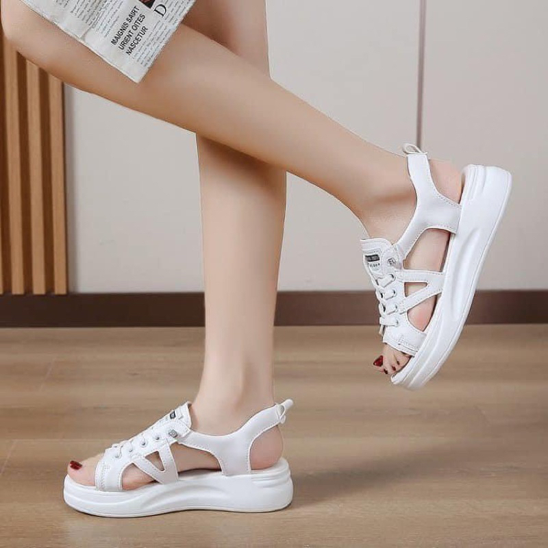 Giày thể thao nữ hở mũi thoáng mát