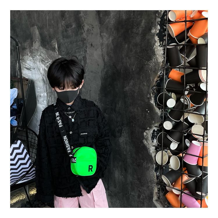 Túi đeo vai đeo chéo đi chơi họa tiết chữ R nhiều màu đẹp mắt cho bé trai bé gái