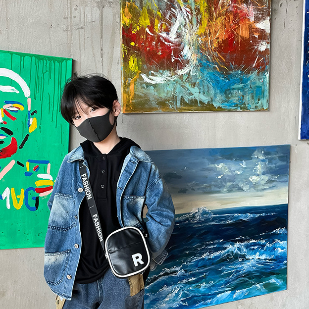 Túi đeo vai đeo chéo đi chơi họa tiết chữ R nhiều màu đẹp mắt cho bé trai bé gái