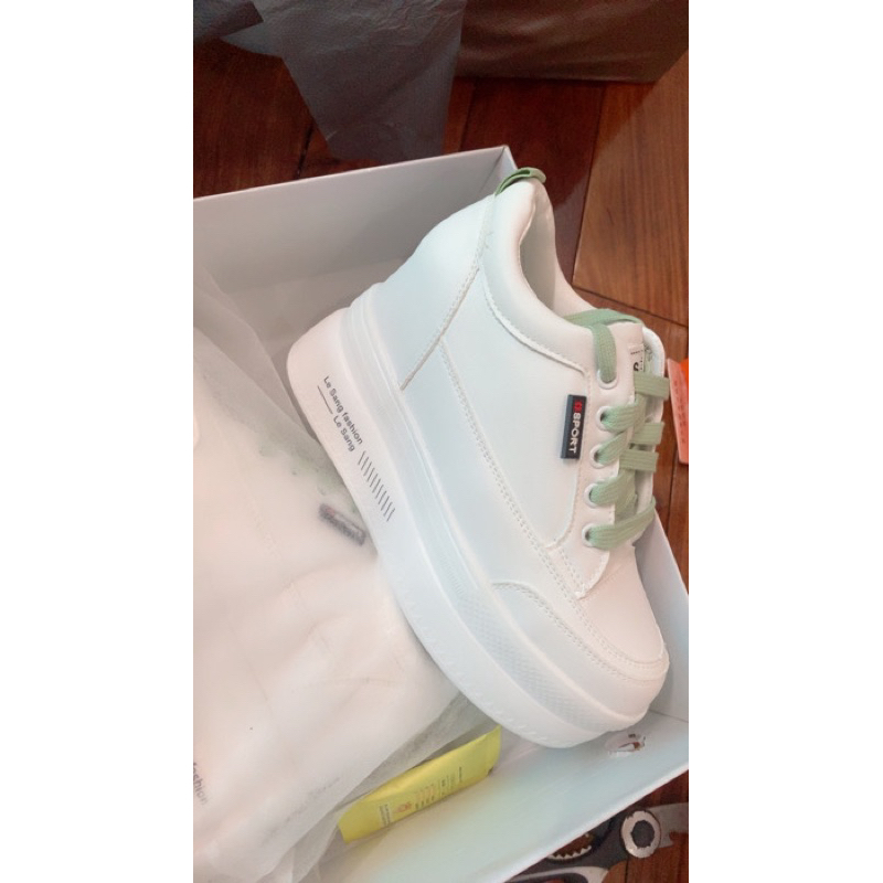 Giày thể thao đế độn 10cm