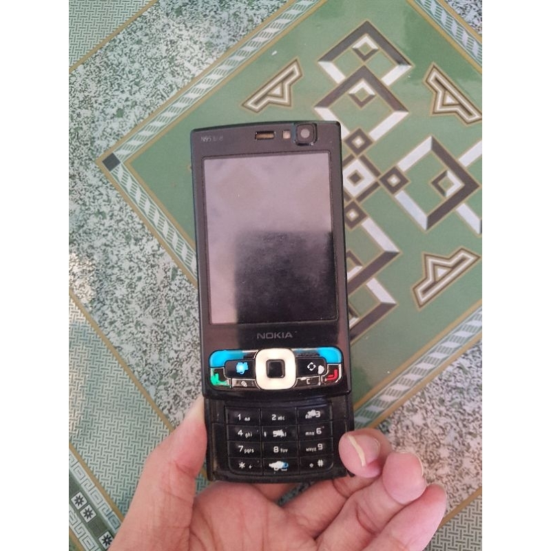 Xác điện thoại Nokia N95 8gb còn nguồn