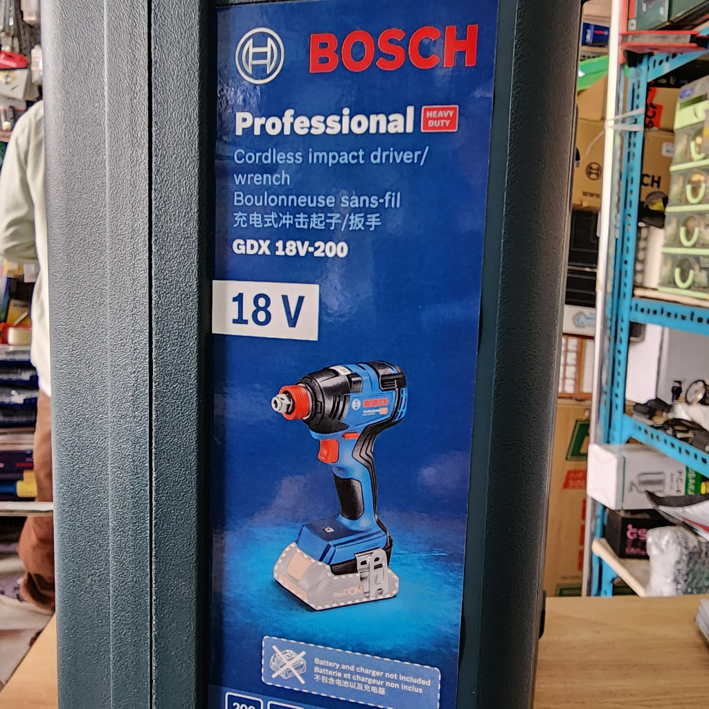 Máy siết Bulong dùng pin BOSCH GDX 18V-200