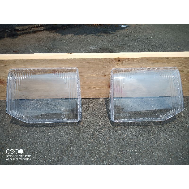 Kính đèn pha Pajero V31 V32 V33 V43 V45 V46Thương hiệu CFA