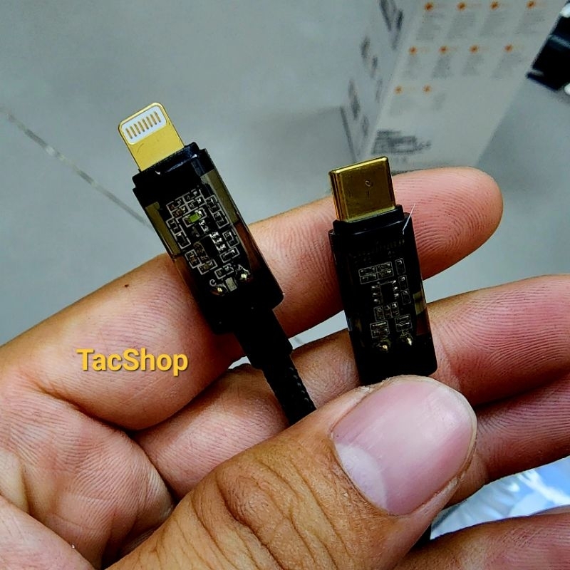 Cáp sạc nhanh Pisen LC-TC06-1200 Type C to Light ning PD 20W dài 1m2 Chính Hãng