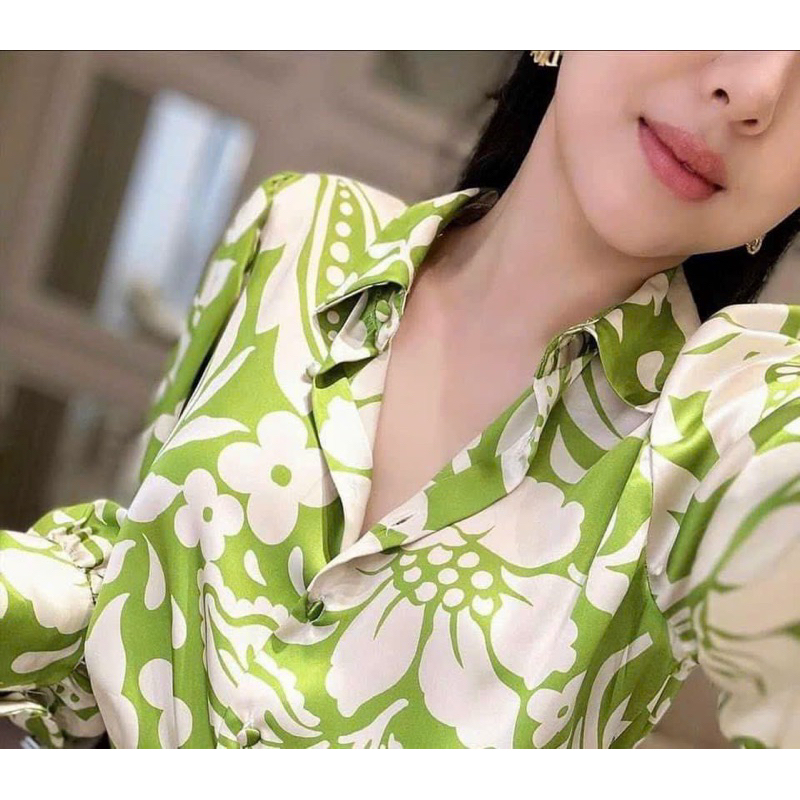 Sơ mi lụa hoạ tiết xinh sẻo