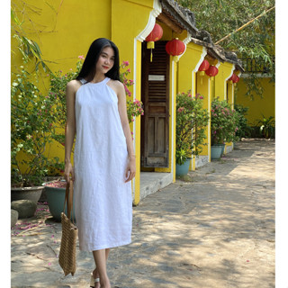 Đầm Suông Linen Đầm Cổ Yếm Váy Dáng Dài Nữ Tính Sang Trọng Màu Trắng HD3044 - Thời Trang Linen Hoa Đô