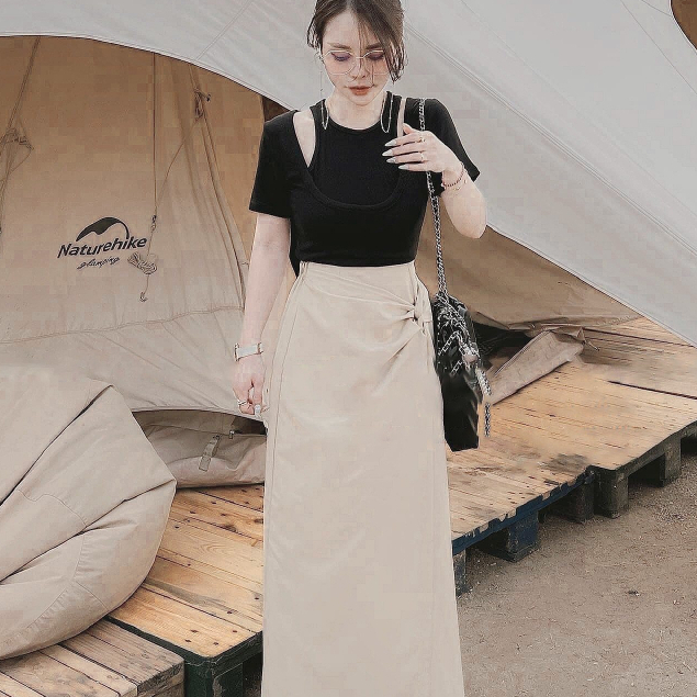 Set áo thun cách điệu mix chân váy midi dáng dài xoắn eo xinh xắn basic thời trang dành cho các nàng thơ sang chảnh hot