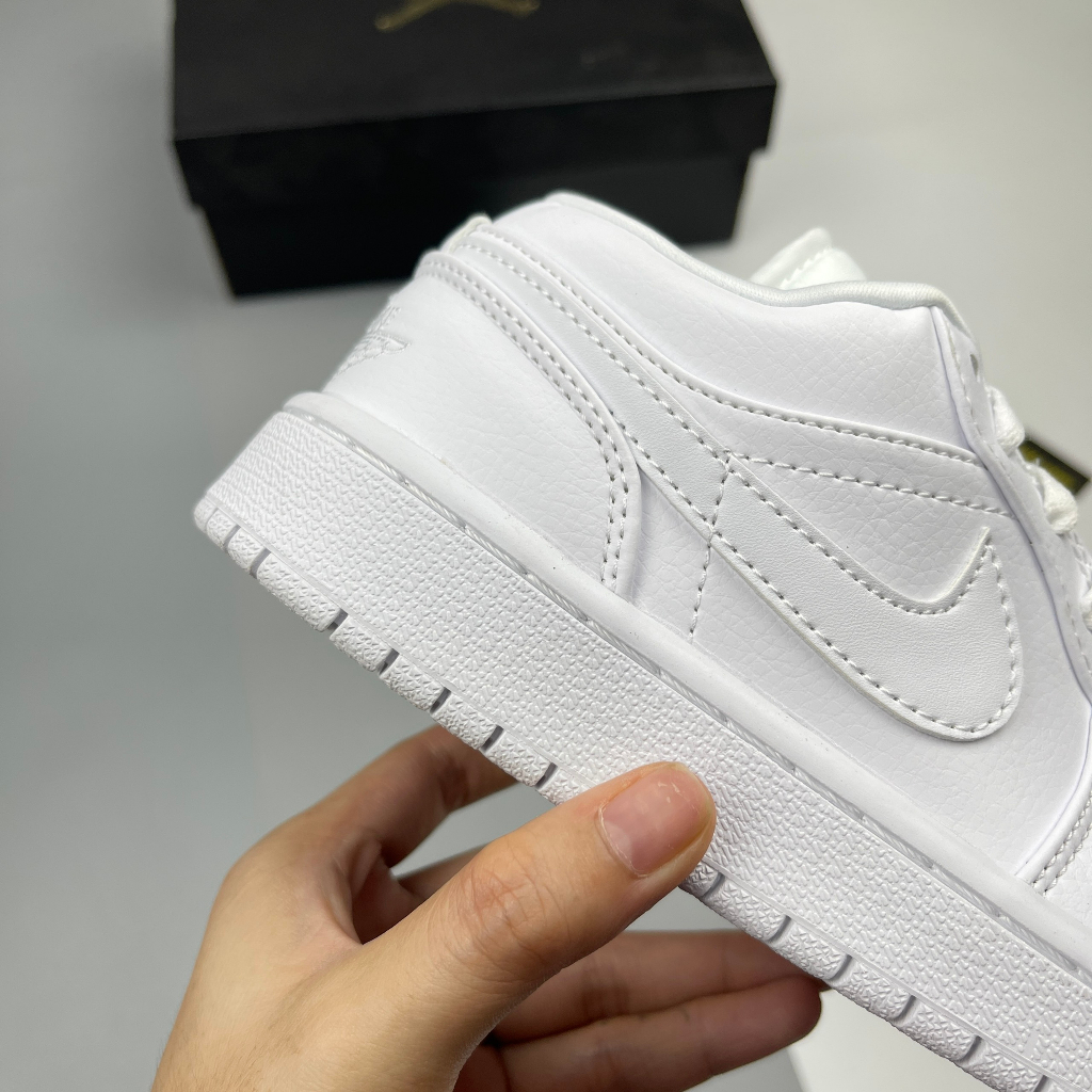 Giày Jordan 1 Low Triple White  - Hype Sneaker | Phiên bản 1:1