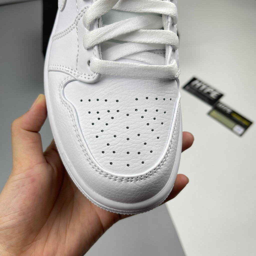 Giày Jordan 1 Low Triple White  - Hype Sneaker | Phiên bản 1:1