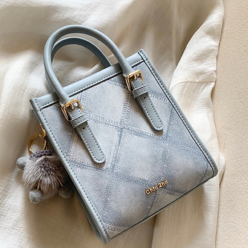 Túi đeo chéo họa tiết Jean không gấu Butterfly