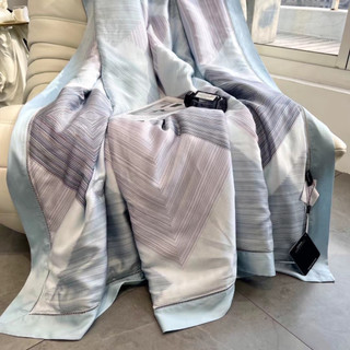 Chăn cao cấp lụa tơ tằm kích cỡ 200x230cm