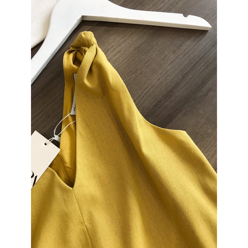 Đầm hai dây xoè A