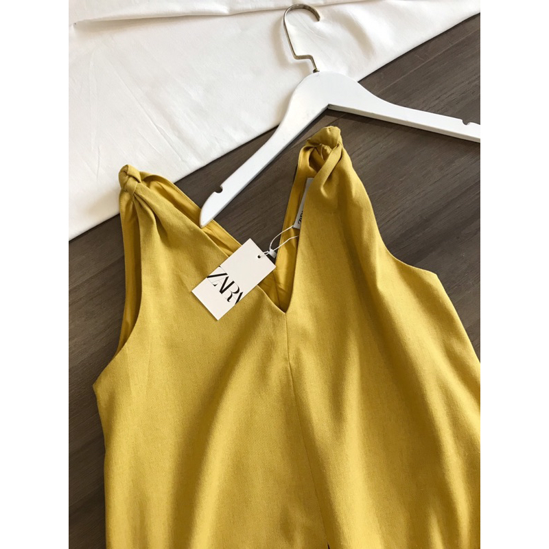 Đầm hai dây xoè A