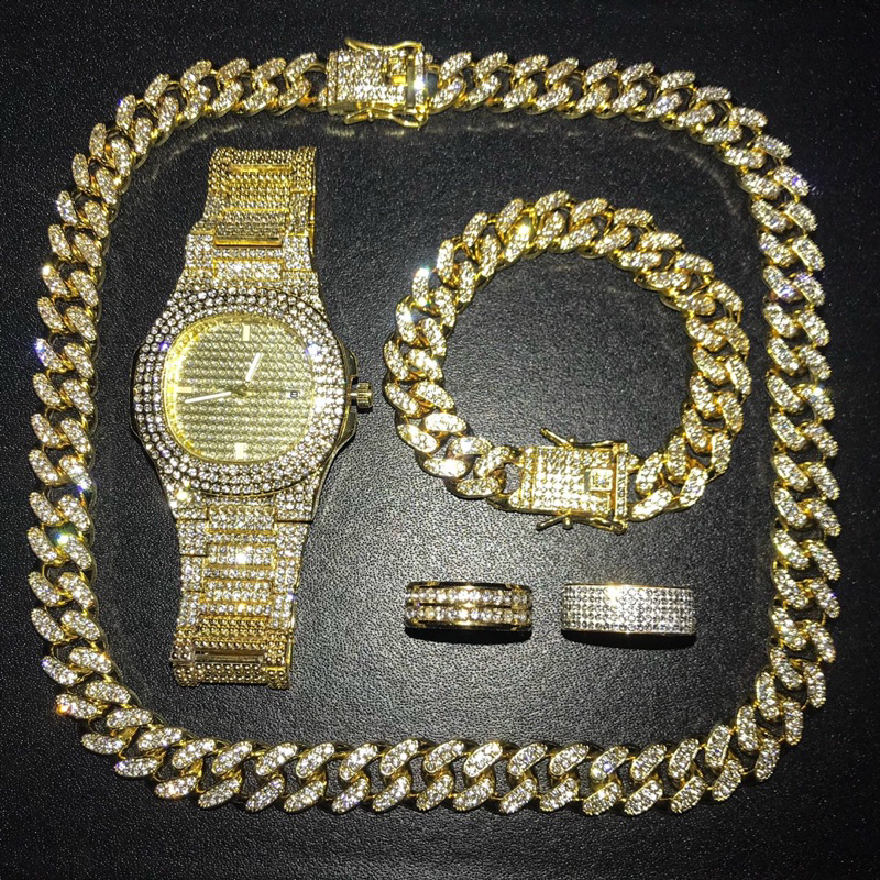 Đồng Hồ Đính Đá, Dây Chuyền, Vòng Tay & 2 Nhẫn Kim Cương Nhân Tạo Nam Nữ 2023 - CW