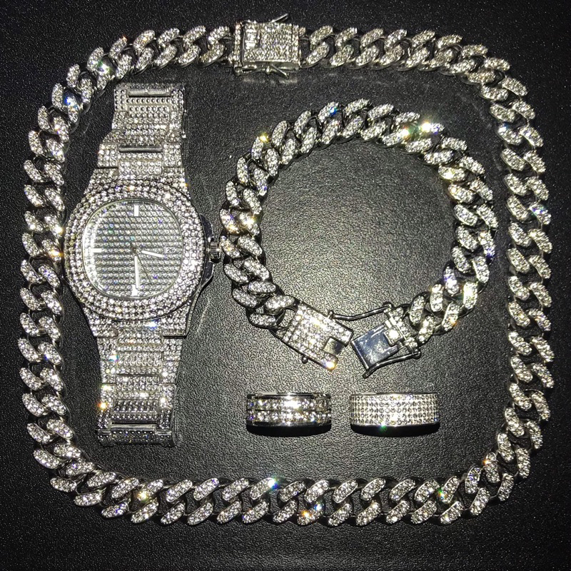 Đồng Hồ Đính Đá, Dây Chuyền, Vòng Tay & 2 Nhẫn Kim Cương Nhân Tạo Nam Nữ 2023 - CW